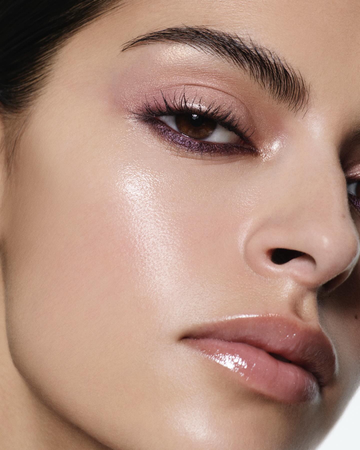 Victoria Beckham Beauty bringt die „Orchid“-Lidschattenpalette auf den Markt